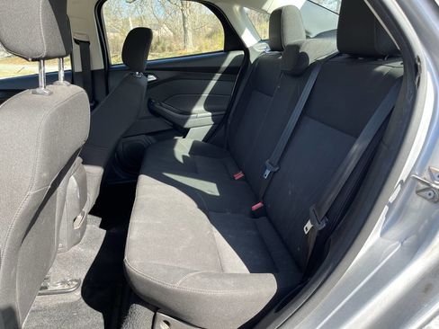 Used 2018 Ford Focus SE image 12