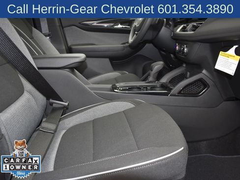 Used 2025 Chevrolet TrailBlazer LS w/ LS Convenience Package FWD image 24