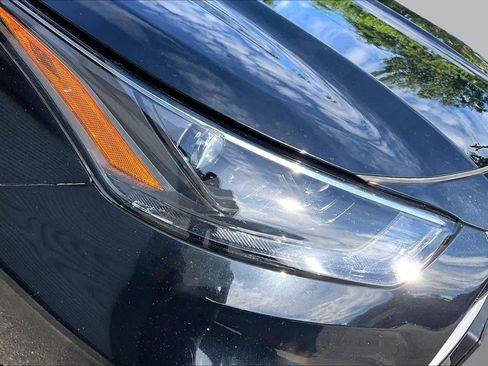 Used 2023 Toyota Highlander XLE AWD/4WD image 26