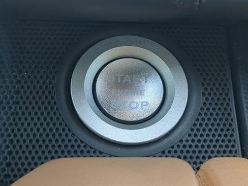 Used 2018 Land Rover Range Rover Sport HSE Dynamic AWD/4WD image 35