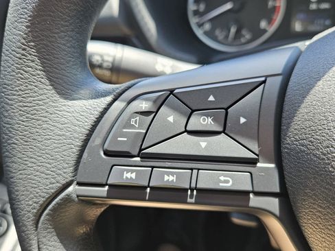 Used 2025 Nissan Sentra S image 9