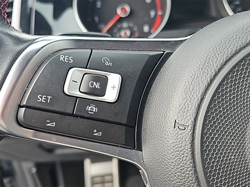 Used 2020 Volkswagen GTI S image 13