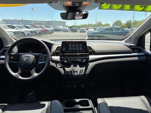 Used 2025 Honda Odyssey Touring image 29