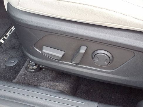 Used 2025 Hyundai Tucson SEL FWD image 30