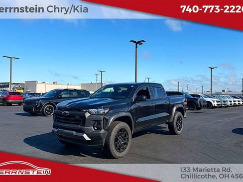 Used 2026 Chevrolet Colorado Trail Boss AWD/4WD image 3