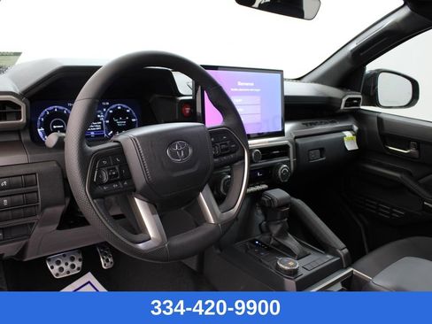 Used 2025 Toyota Tacoma TRD Sport image 14