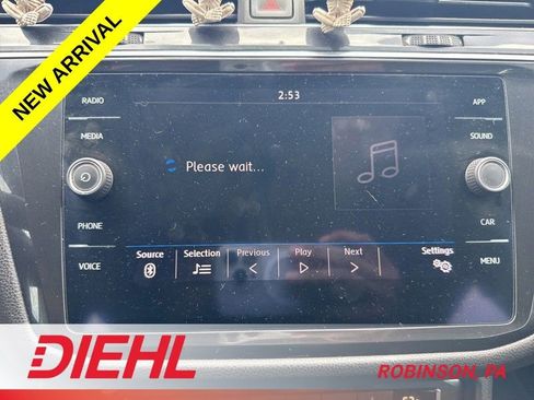 Used 2019 Volkswagen Tiguan SE w/ 3rd Row Seat Package AWD/4WD image 10