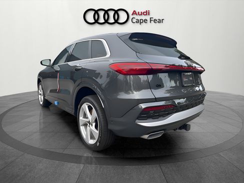 Used 2025 Audi Q5 Premium Plus w/ Premium Plus AWD/4WD image 3
