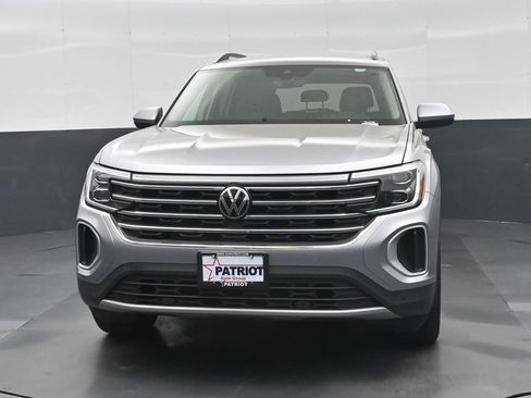 Used 2025 Volkswagen Atlas SE FWD image 33