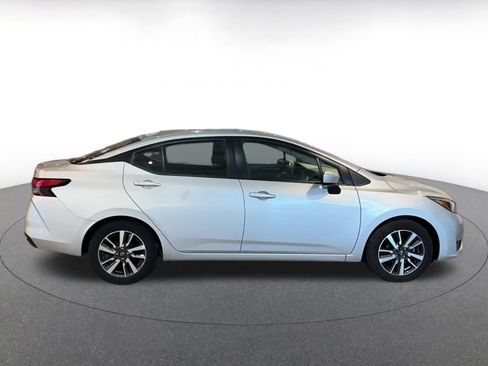 Used 2025 Nissan Versa SV image 16