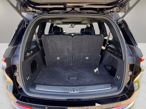 Used 2022 Jeep Grand Cherokee L Overland w/ Luxury Tech Group IV image 36