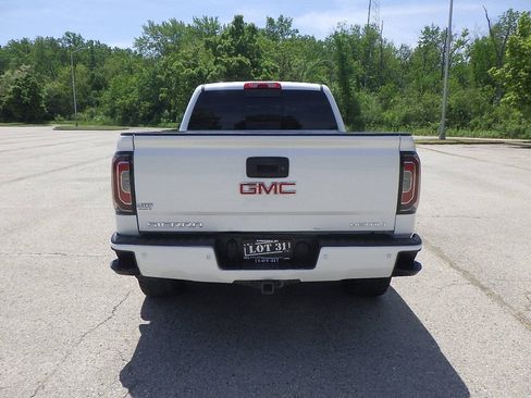Used 2016 GMC Sierra 1500 Denali w/ Enhanced Driver Alert Package AWD/4WD image 8