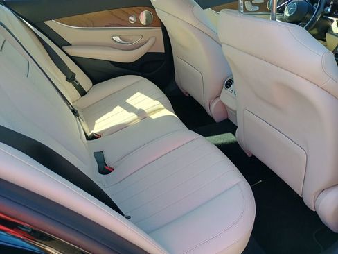 Used 2023 Mercedes-Benz E 350 4MATIC Sedan image 20