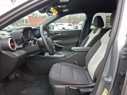Used 2024 Chevrolet Trax RS w/ Driver Confidence Package image 23