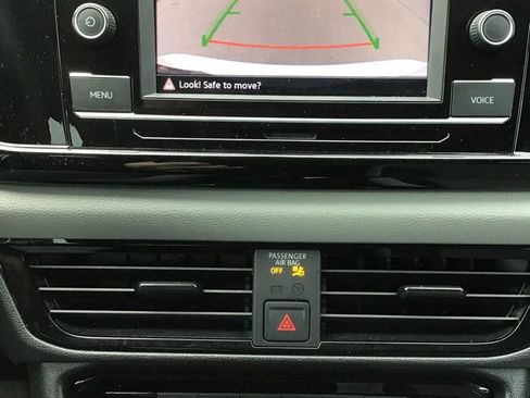 Used 2023 Volkswagen Taos S image 11