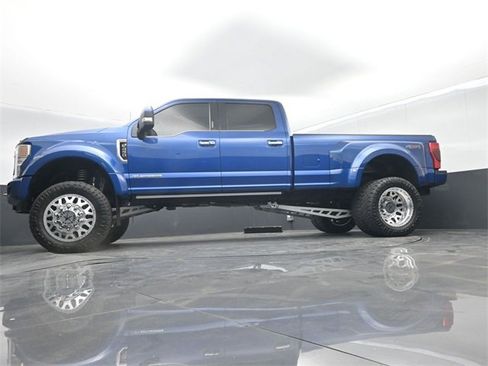 Used 2022 Ford F450 Limited image 54