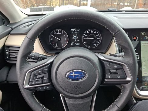 Certified 2025 Subaru Outback Premium image 20