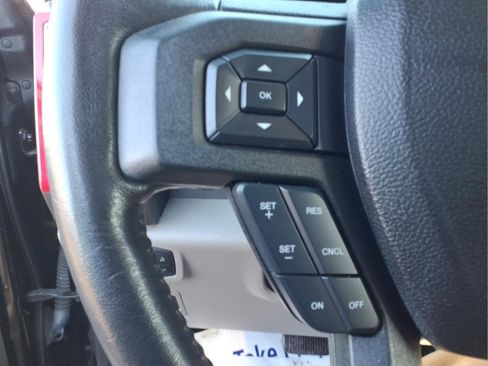 Used 2018 Ford F150 XLT w/ Equipment Group 302A Luxury image 17