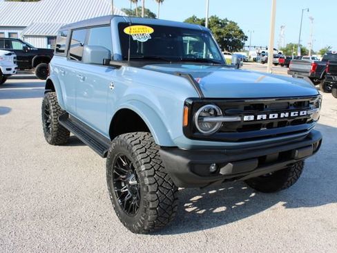 Used 2025 Ford Bronco Outer Banks AWD/4WD image 14