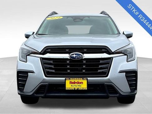 Used 2024 Subaru Ascent Premium w/ Convenience Package image 3