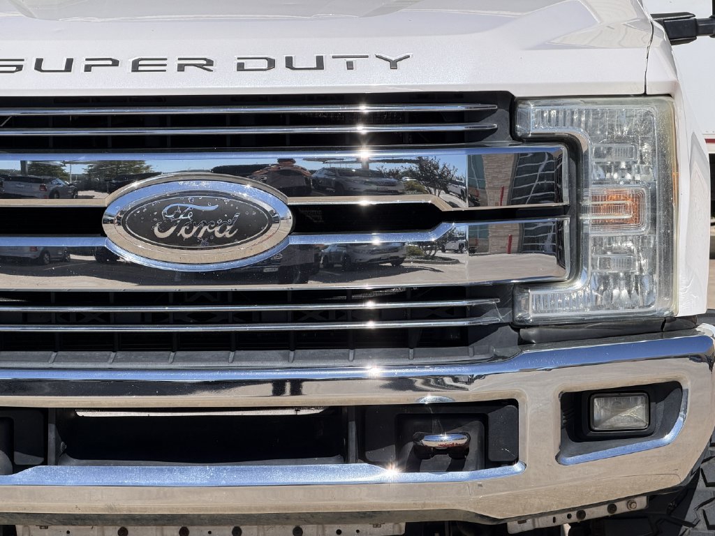 Used 2017 Ford F350 Lariat w/ Lariat Ultimate Package AWD/4WD image 8
