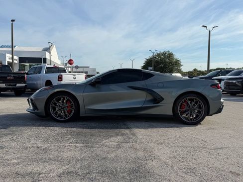 Used 2024 Chevrolet Corvette Stingray Premium Cpe w/ Body-Color Dual Roof Package RWD image 8