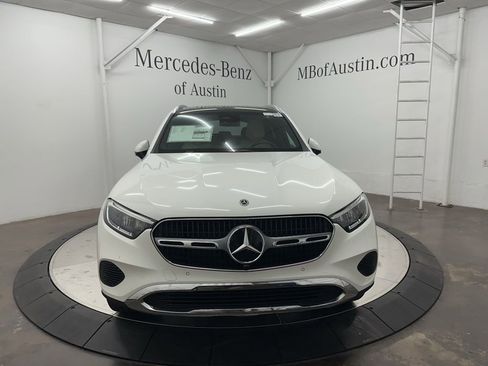 Used 2026 Mercedes-Benz GLC 300 GLC 300 image 2
