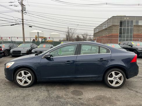 Used 2013 Volvo S60 T5 image 2