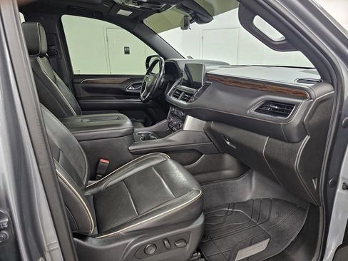 Used 2021 Chevrolet Tahoe Premier w/ Premium Package AWD/4WD image 26