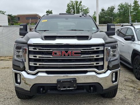 Used 2022 GMC Sierra 2500 SLE w/ SLE Value Package; AWD/4WD image 3