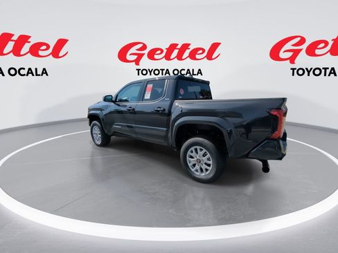 Used 2025 Toyota Tacoma SR5 image 6