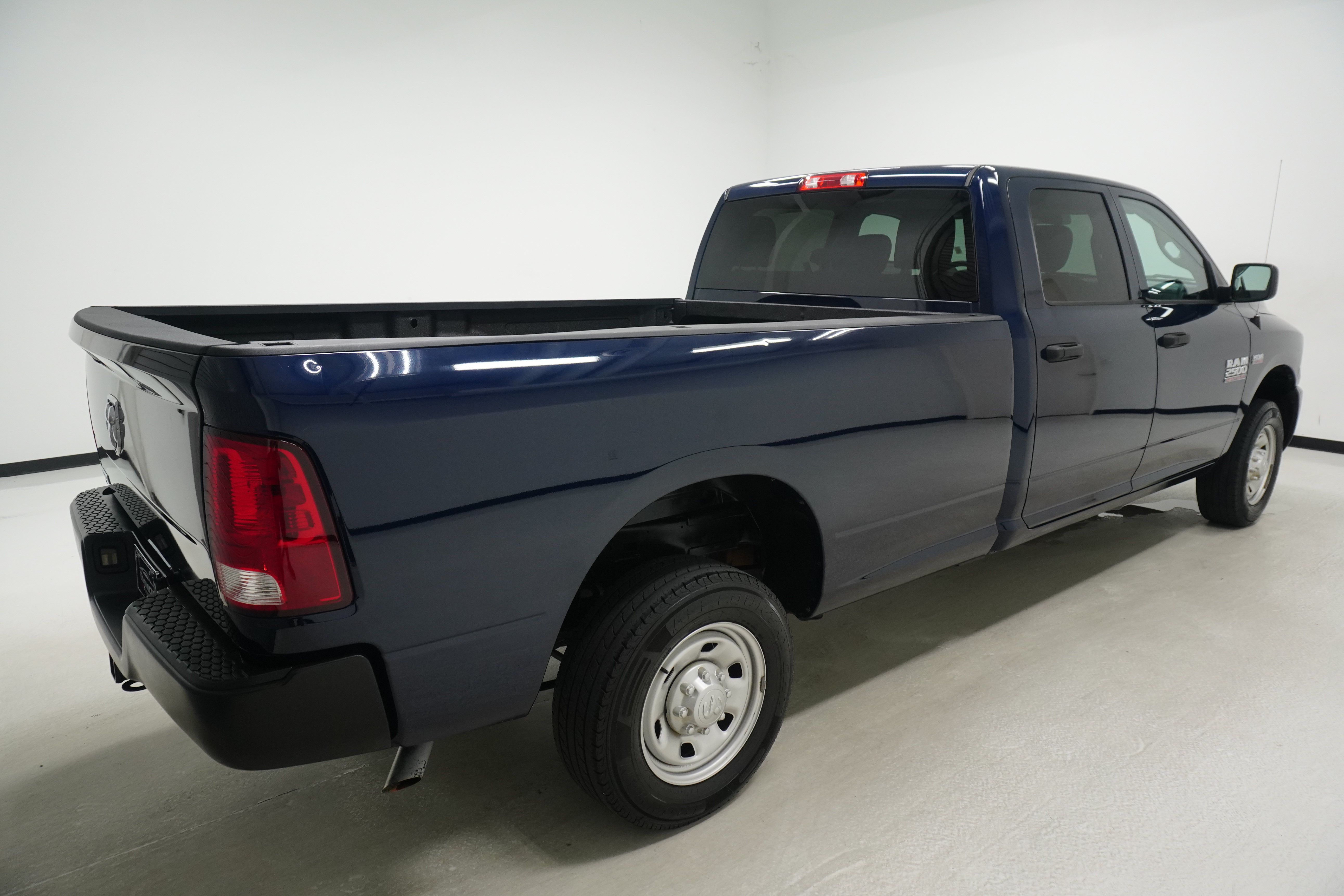 Used 2018 RAM 2500 Tradesman w/ Popular Equipment Group RWD image 4