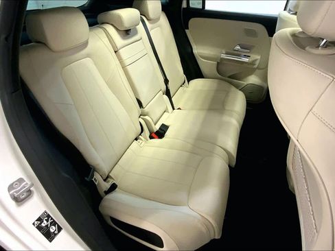 Used 2023 Mercedes-Benz GLA 250 4MATIC image 20