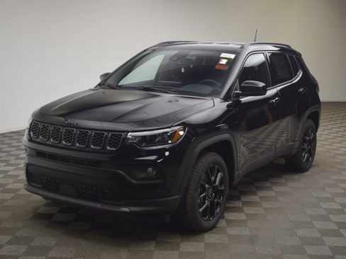 New 2026 Jeep Compass Latitude image 16