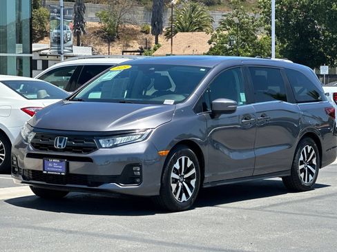Used 2025 Honda Odyssey EX-L image 7