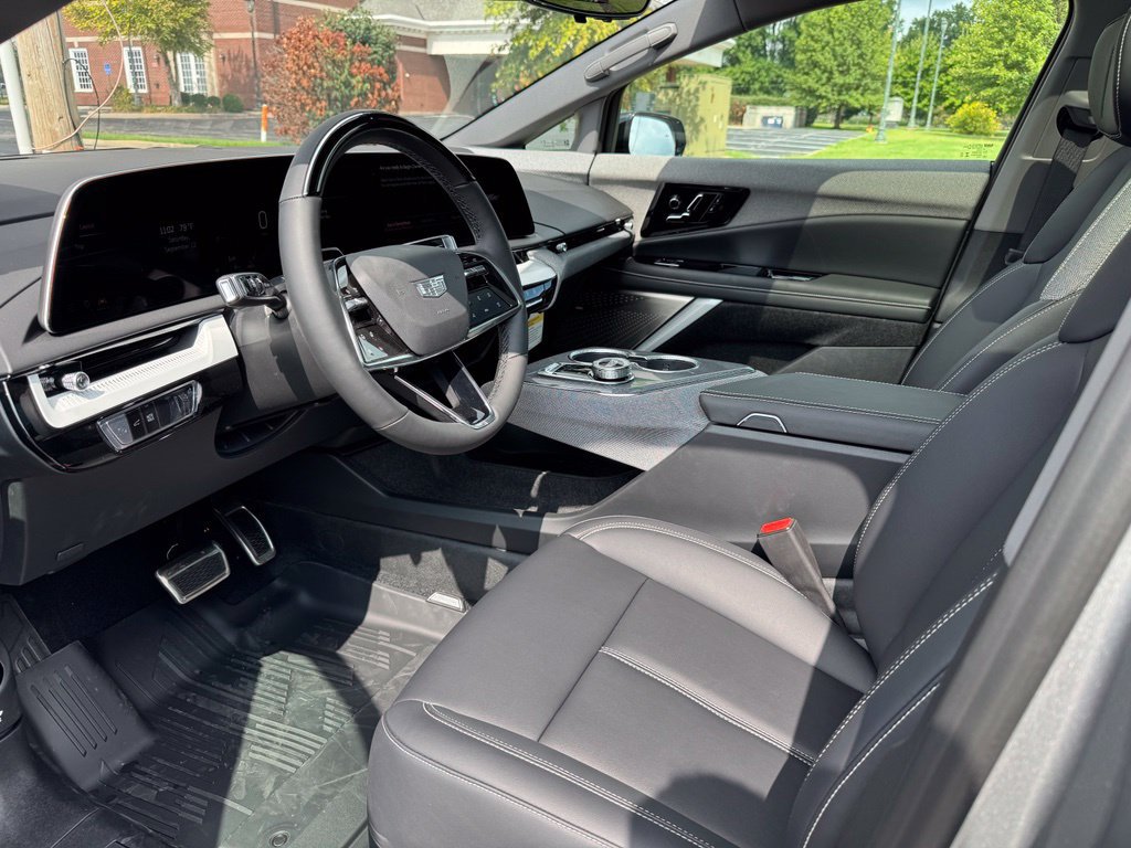 New 2027 Cadillac Optiq Sport RWD image 10