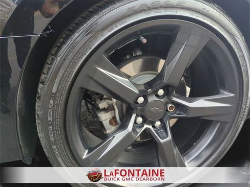 Certified 2018 Chevrolet Camaro LT w/ RS Package image 31