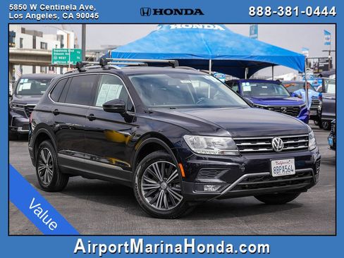 Used 2018 Volkswagen Tiguan SEL FWD image 1