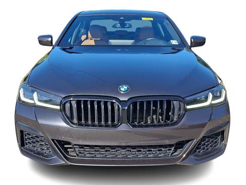 Used 2023 BMW 540i xDrive w/ M Sport Package AWD/4WD image 2