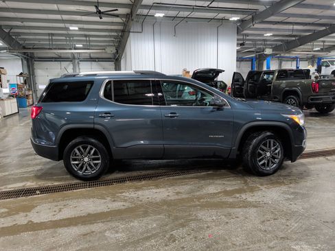 Used 2019 GMC Acadia SLT image 2