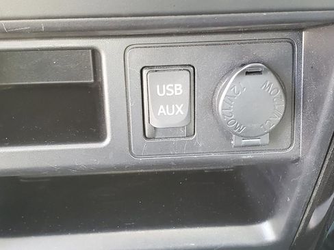 Used 2018 Toyota 4Runner TRD Off-Road image 29