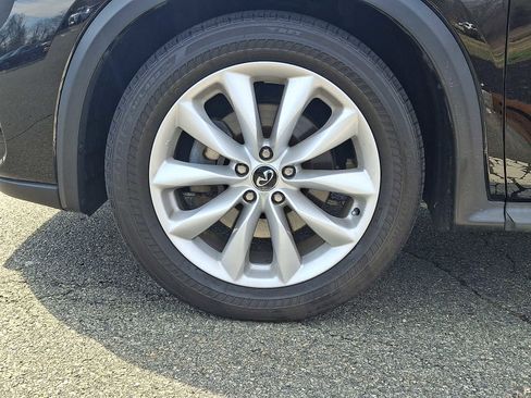 Used 2019 INFINITI QX50 Essential w/ Premium Heat Package image 8