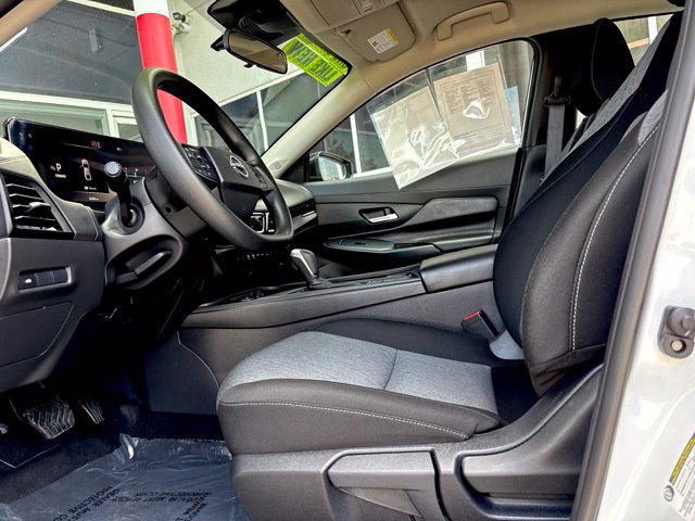 Used 2026 Nissan Sentra SV w/ Floor Mat Package FWD image 13