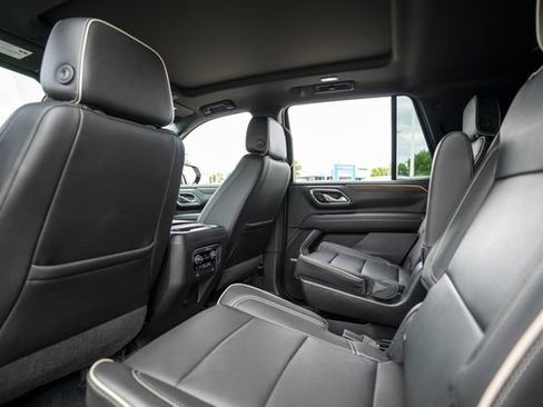 Used 2021 Chevrolet Tahoe Premier w/ Premium Package AWD/4WD image 39