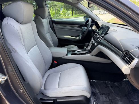 Used 2018 Honda Accord LX image 35
