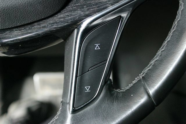Used 2021 Cadillac XT5 Premium Luxury AWD/4WD image 18