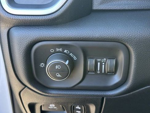 New 2026 RAM 1500 4x4 Crew Cab image 26