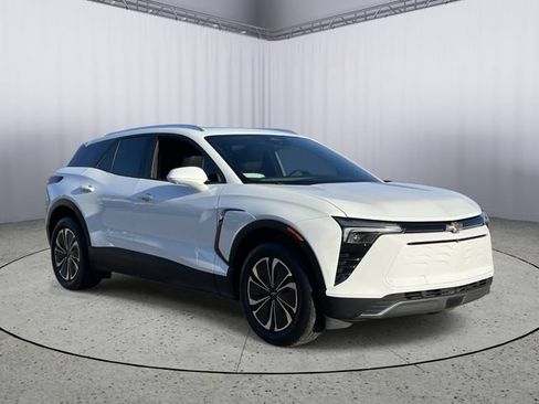 Used 2024 Chevrolet Blazer EV LT AWD/4WD image 5
