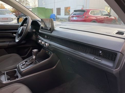 Certified 2025 Honda CR-V LX image 33