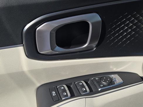 Used 2025 Kia Sorento EX w/ Panoramic Sunroof Package image 22